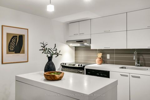 Photo 15 at 113 - 55 Stewart Street, Waterfront Communities C1, Toronto