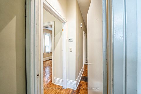 Photo 4 at 914 Dovercourt Road, Junction, Toronto