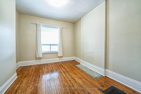 Photo 5 at 914 Dovercourt Road, Junction, Toronto