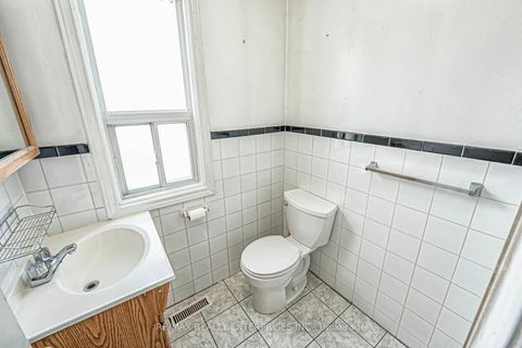 Photo 10 at 914 Dovercourt Road, Junction, Toronto