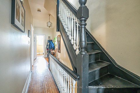 Photo 19 at 914 Dovercourt Road, Junction, Toronto