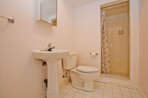 Photo 29 at 658 York Hill Boulevard, Yorkhill, Vaughan