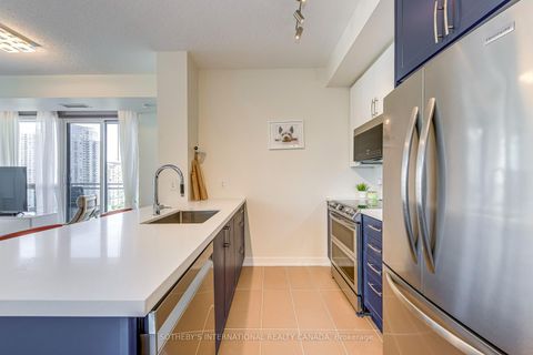 Photo 7 at 1202 - 4070 Confederation Parkway, City Centre, Mississauga