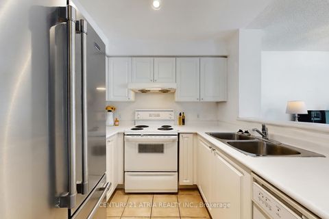 Photo 3 at #2002 - 11 Lee Centre Drive, Woburn, Toronto