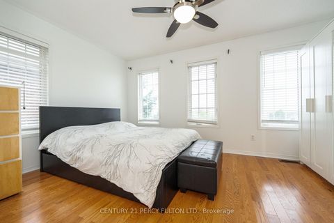 Photo 10 at 119 Torbarrie Road, CFB, Toronto