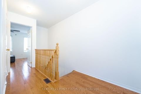 Photo 16 at 119 Torbarrie Road, CFB, Toronto