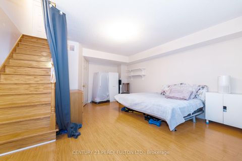 Photo 36 at 119 Torbarrie Road, CFB, Toronto