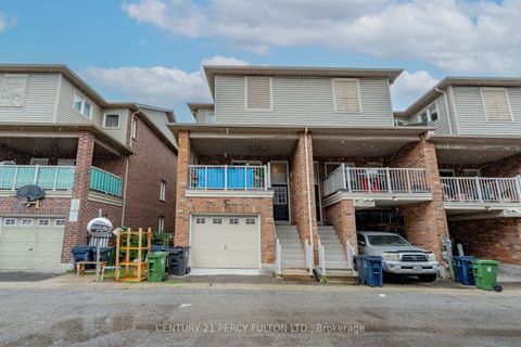 Photo 42 at 119 Torbarrie Road, CFB, Toronto