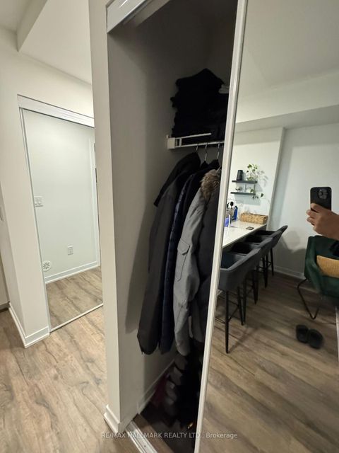 Photo 8 at 111 - 140 Canon Jackson Drive, Greenbrook, Toronto