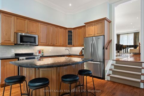 Photo 13 at 487 Spadina Road, Forest Hill South, Toronto