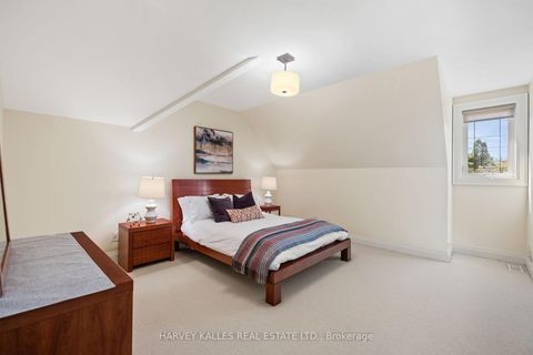 Photo 30 at 487 Spadina Road, Forest Hill South, Toronto