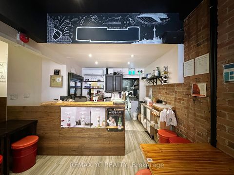 Photo 5 at 599 Bloor Street W, Little Italy, Toronto