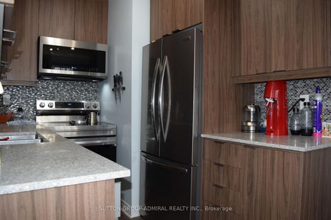 Photo 4 at 213 - 370 Hopewell Avenue, Belgravia, Toronto