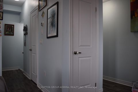 Photo 6 at 213 - 370 Hopewell Avenue, Belgravia, Toronto