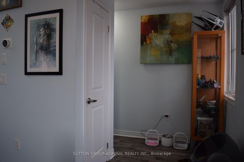 Photo 7 at 213 - 370 Hopewell Avenue, Belgravia, Toronto