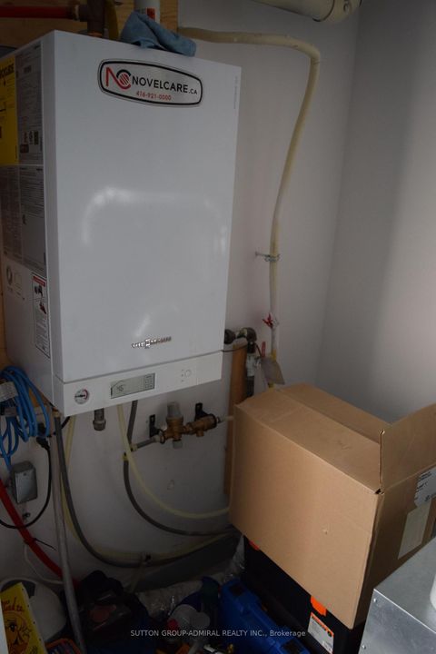 Photo 27 at 213 - 370 Hopewell Avenue, Belgravia, Toronto