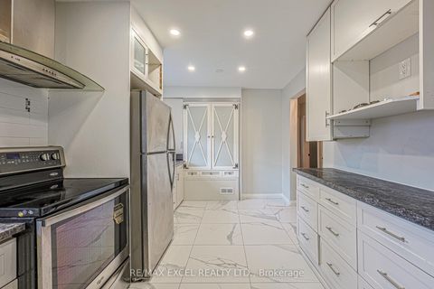 Photo 7 at 90 Flamborough Drive E, Amesbury, Toronto