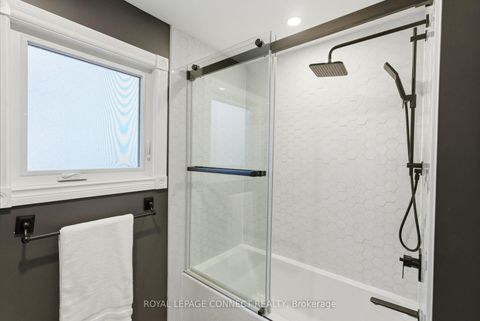 Photo 10 at 856 Sorrento Avenue, McLaughlin, Oshawa