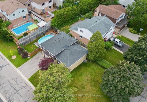 Photo 23 at 856 Sorrento Avenue, McLaughlin, Oshawa