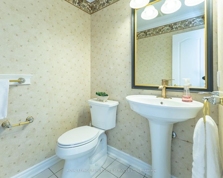 Photo 16 at 391 March Crescent, RO River Oaks, Oakville