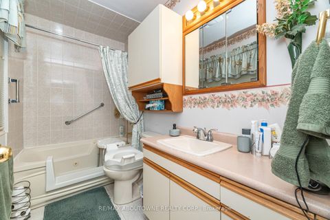 Photo 31 at 70 Germorda Drive, CP College Park, Oakville