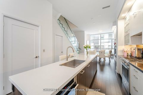 Photo 6 at TH05 - 101 Erskine Avenue, Mount Pleasant West, Toronto