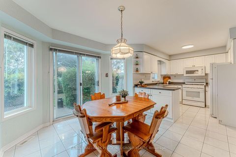 Photo 2 at 44 Cardinal Street, Cundles East, Barrie