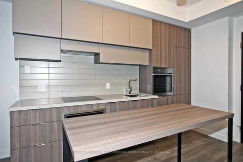 Photo 12 at 4103 - 8 Eglinton Avenue E, Mount Pleasant West, Toronto