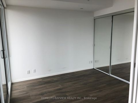 Photo 12 at 906 - 125 Peter Street, Waterfront Communities C1, Toronto