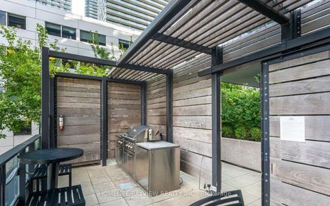 Photo 18 at 906 - 125 Peter Street, Waterfront Communities C1, Toronto