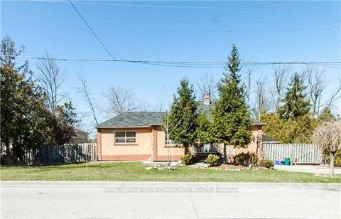 Photo 0 at 8 Hillside Avenue, Concord, Vaughan