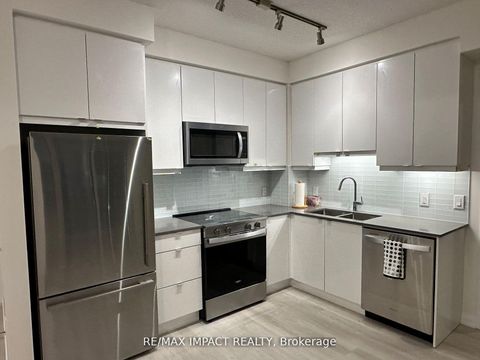 Photo 4 at 821 - 3270 Sheppard Avenue E, Sullivan, Toronto