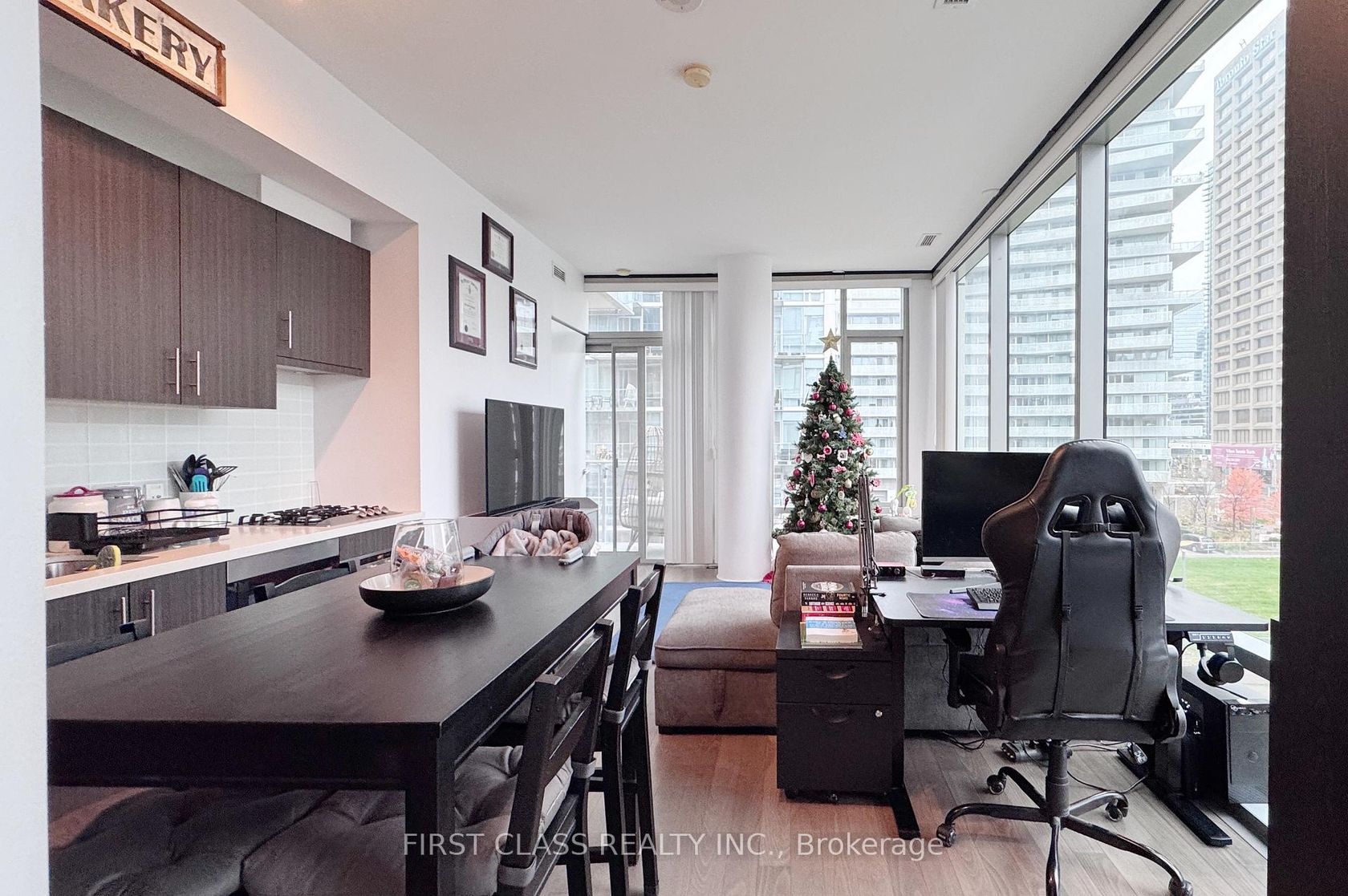 403 - 39 Queens Quay, Waterfront Communities C8, Toronto 
