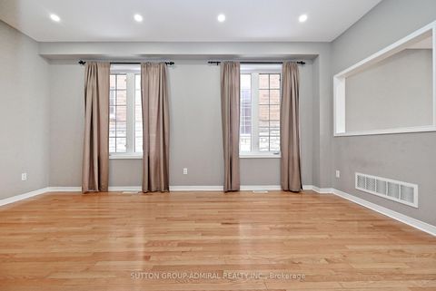 Photo 4 at 41 Big Hill Crescent, Patterson, Vaughan