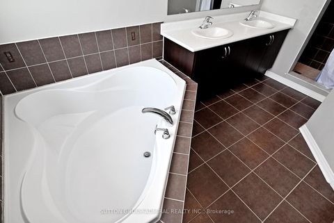 Photo 25 at 41 Big Hill Crescent, Patterson, Vaughan