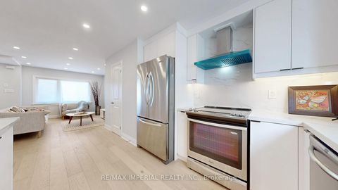 Photo 12 at 9 Lesmount Avenue, East York, Toronto