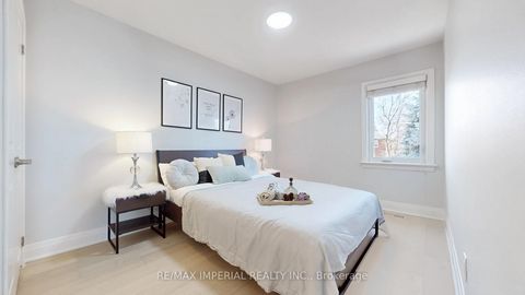 Photo 19 at 9 Lesmount Avenue, East York, Toronto