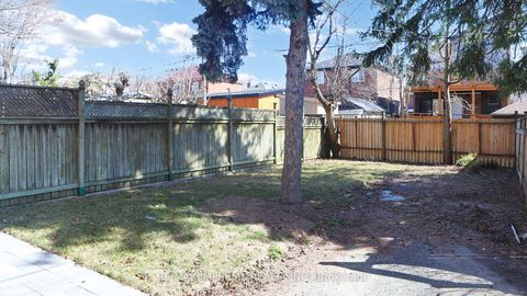 Photo 40 at 9 Lesmount Avenue, East York, Toronto