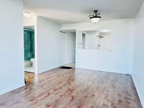 Photo 2 at 734 - 3 Greystone Walk Drive, Kennedy Park, Toronto