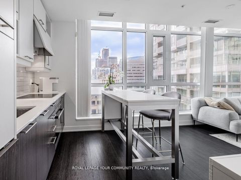 Photo 11 at 1602 - 30 Nelson Street, Waterfront Communities C1, Toronto