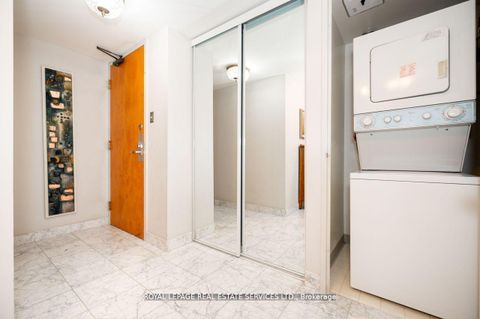 Photo 7 at 308 - 256 Doris Avenue, Willowdale East, Toronto