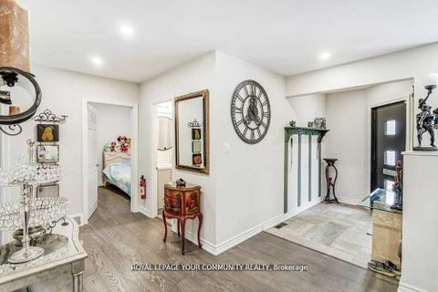 Photo 6 at 768 Grace Street, College Manor, Newmarket