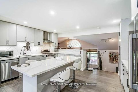 Photo 12 at 768 Grace Street, College Manor, Newmarket