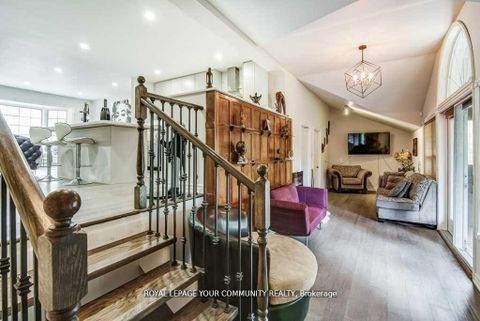 Photo 24 at 768 Grace Street, College Manor, Newmarket