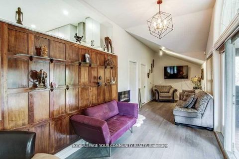 Photo 25 at 768 Grace Street, College Manor, Newmarket