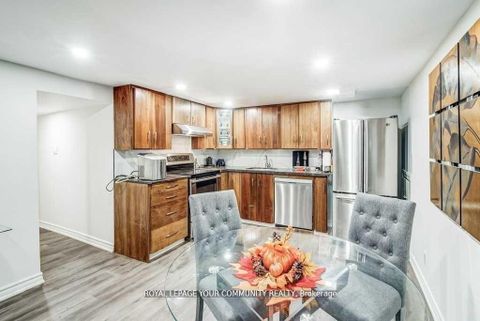 Photo 33 at 768 Grace Street, College Manor, Newmarket