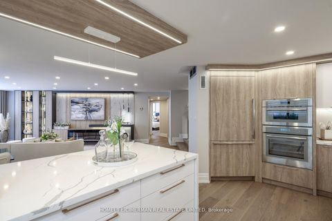 Photo 12 at 1002 - 240 Heath Street W, Forest Hill South, Toronto