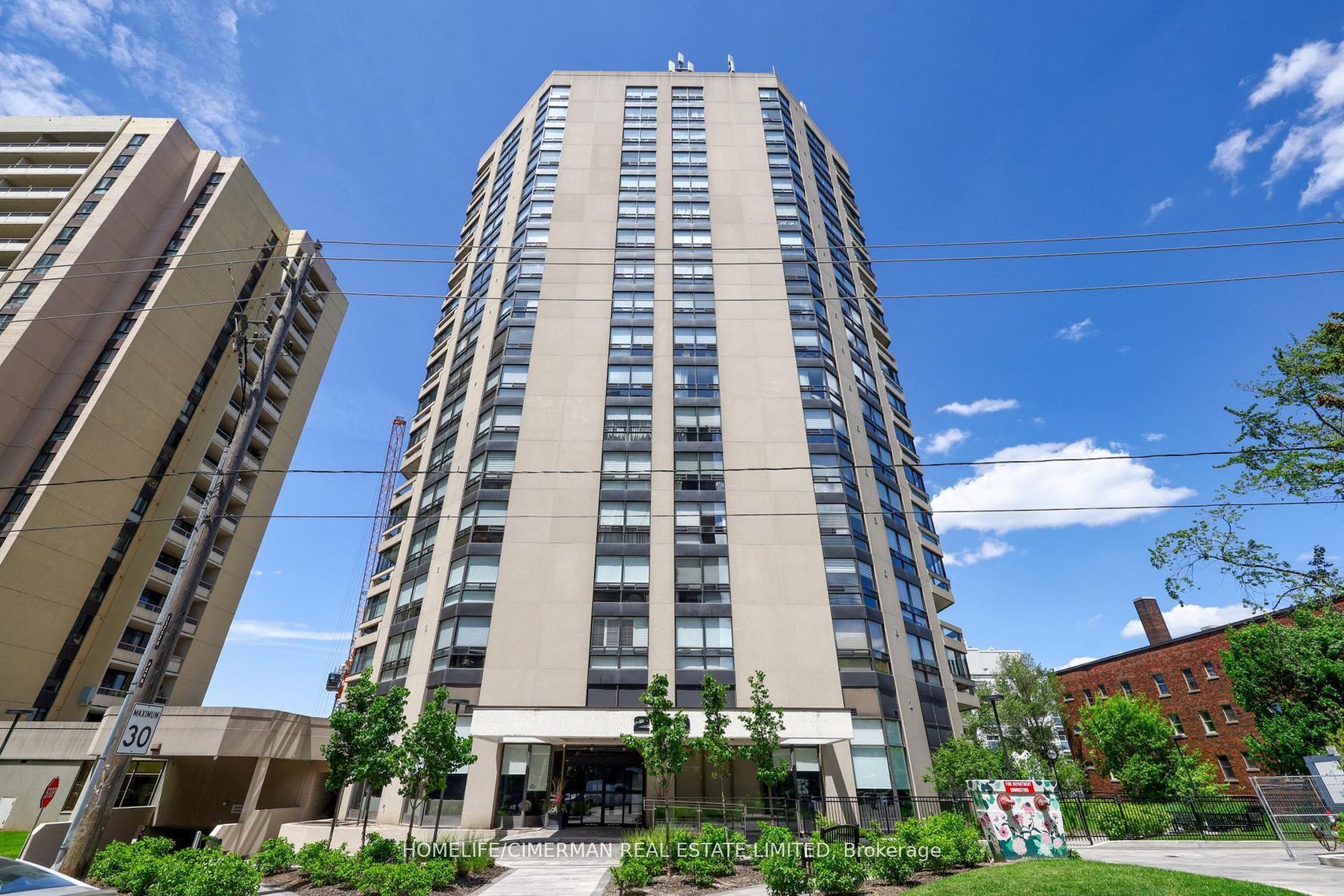 1002 - 240 Heath Street W, Forest Hill South, Toronto by Loree Meneguzzi Real Estate 1002 - 240 Heath Street W, Forest Hill South, Toronto