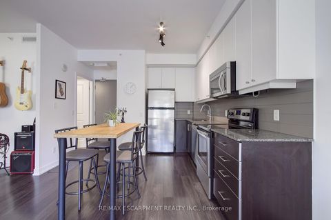 Photo 10 at 306 - 8 Fieldway Road, City Centre West, Toronto