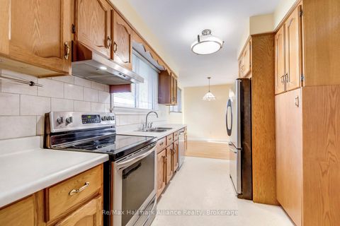 Photo 13 at 281 Savoy Crescent, SW Southwest, Oakville